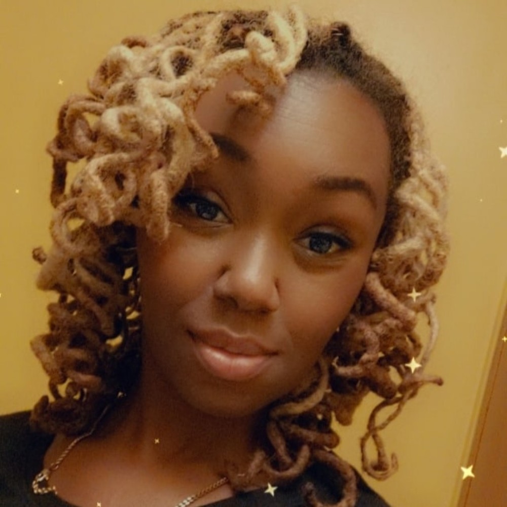 Meet your Posher, Lisha